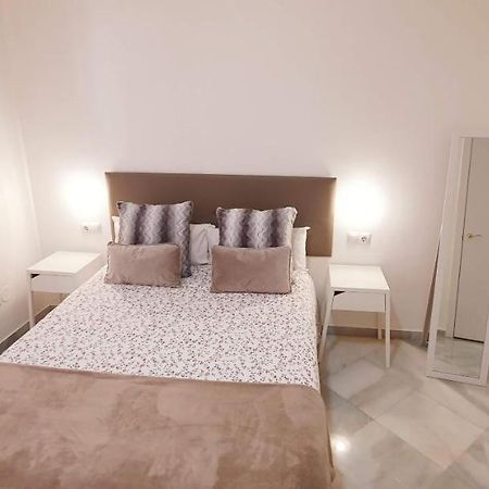 Fan Rooms Duquesa Málaga Exteriör bild